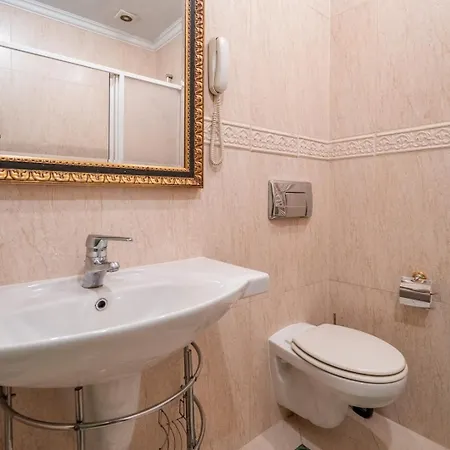 Spacious And Stylish 2bdrm Near Tokuda Hospital Apartment Sofia