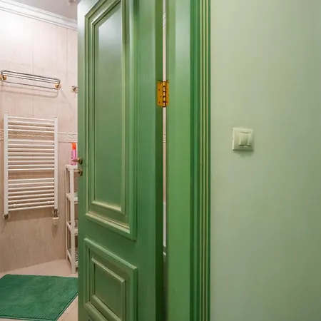 Spacious And Stylish 2bdrm Near Tokuda Hospital Apartment Sofia