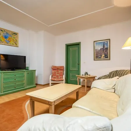 Spacious And Stylish 2bdrm Near Tokuda Hospital Apartment Sofia