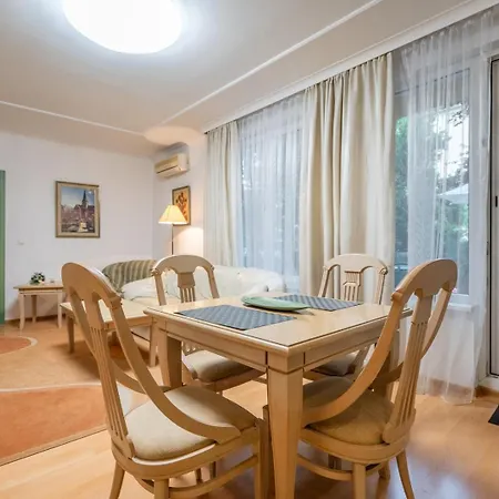 Spacious And Stylish 2bdrm Near Tokuda Hospital Apartment Sofia