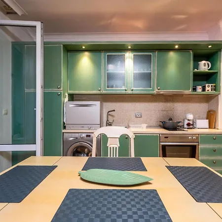 Spacious And Stylish 2bdrm Near Tokuda Hospital Apartment *
